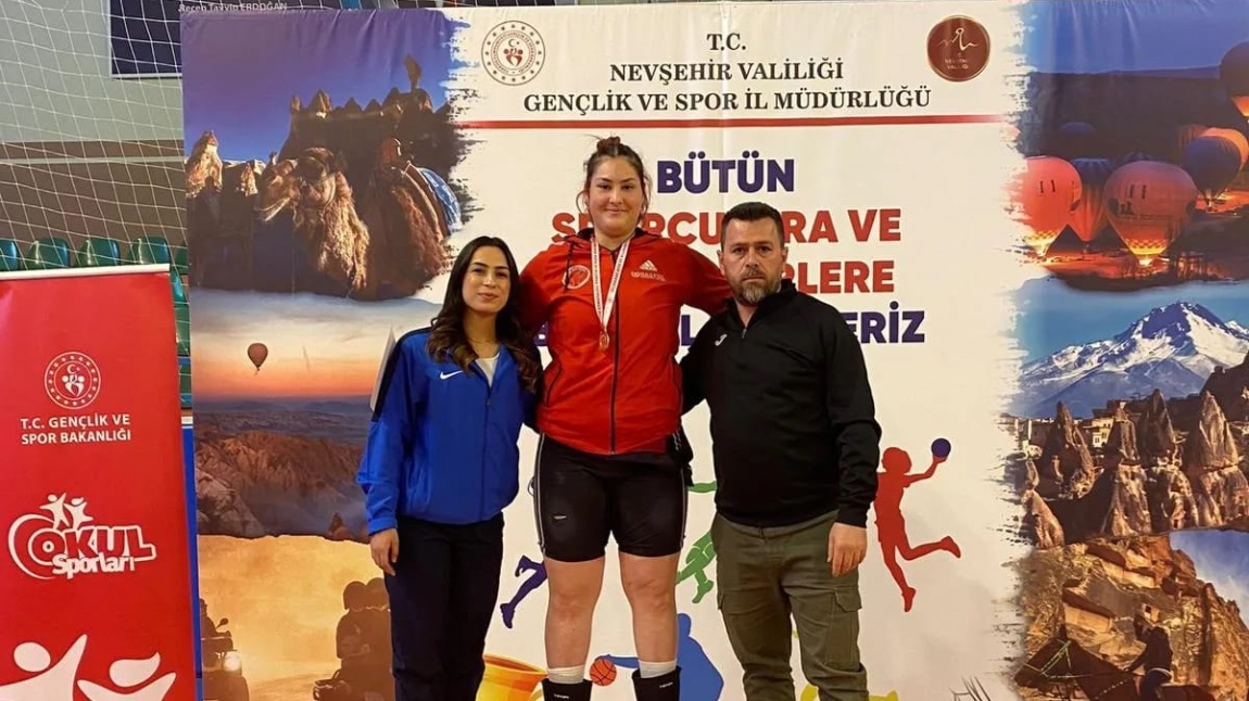 Öğrencimiz Gençler Türkiye Halter Şampiyonu 